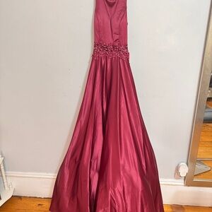 Elegant Burgundy Evening Gown